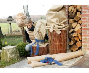Jetzt bei bambus-discount.com - Winterschutz Jutesack Natur online bestellen